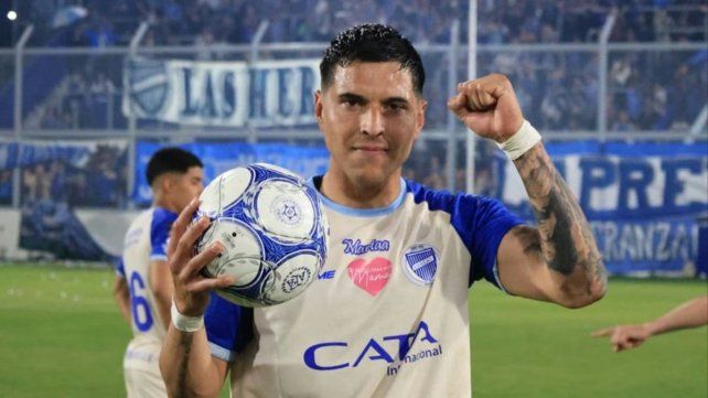 Unión sigue a un goleador de la Primera Nacional para reforzar el ataque
