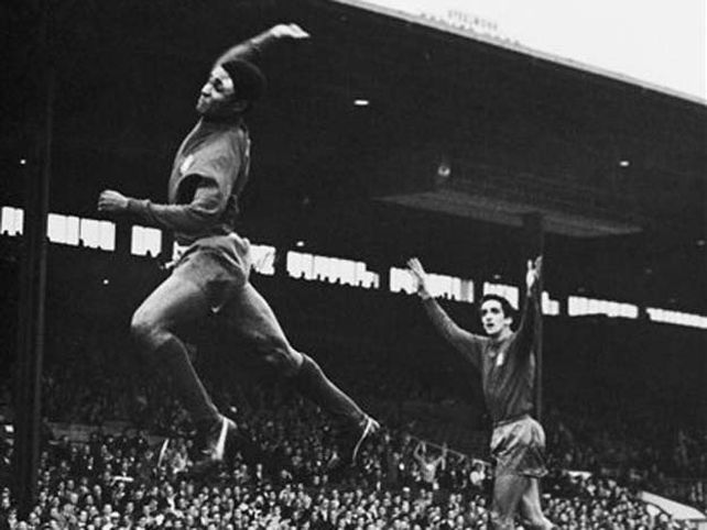 Falleció Eusebio, uno de los mejores futbolistas de la historia