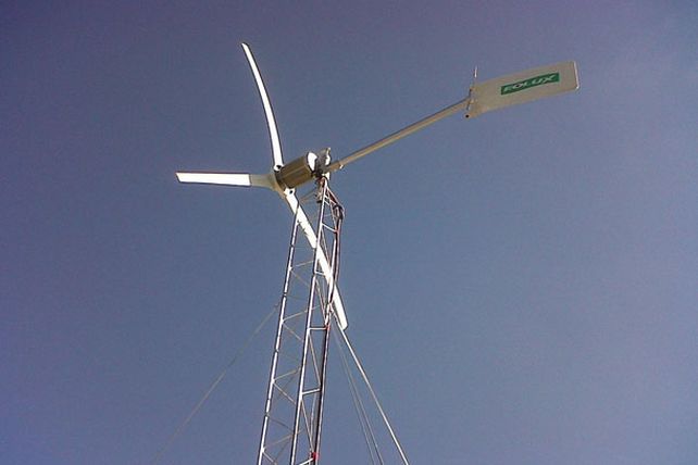 Récord de producción energética del aerogenerador instalado en el Puerto de Santa Fe