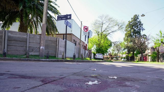 El gordo Smau fue emboscado y baleado desde una moto.