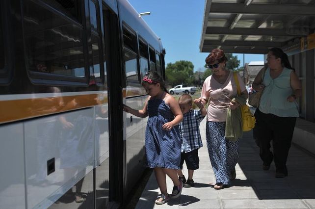 El Tren Urbano volvió a rodar en las vías santafesinas