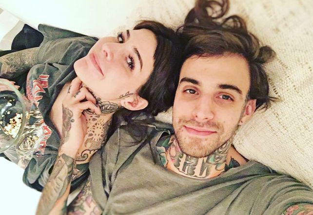 Candelaria Tinelli estalló de furia contra su ex, borró las fotos y le dedicó agresivos mensajes