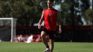 Tras cuatro meses Ángelo Martino reaparece en la primera de Newells.