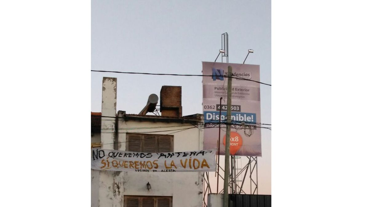 Vecinos de calle Artigas rechazan la instalación de una antena de ...