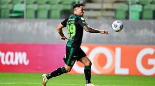 Mauro Zárate vuelve al país y será refuerzo del Calamar.