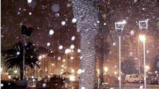 La nieve cubrió Mar del Plata y sigue la ola polar en todo el país