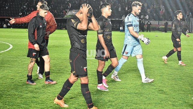 Colón cayó ante Deportivo Morón.