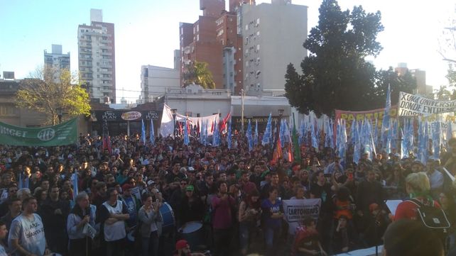 “Que la universidad abra sus puertas al pueblo, o el pueblo las derrumbará”