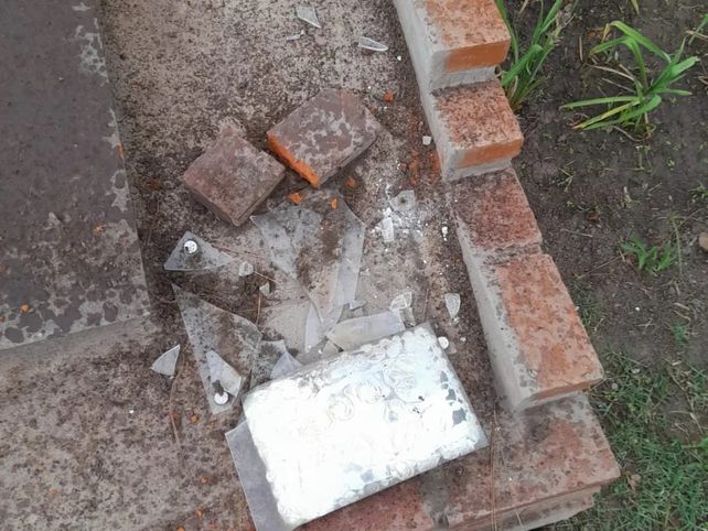Vandalizaron el Monumento a los Caídos en Malvinas en Fuentes