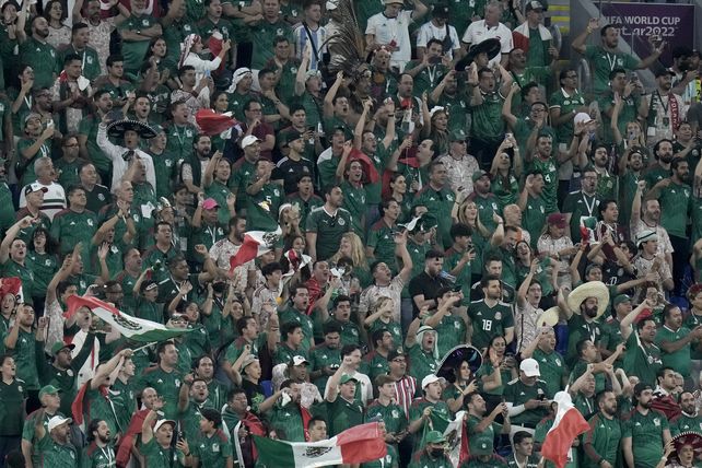 Los hinchas mexicanos demostraron que son miles los que viajaron para vivir el Mundial de Qatar 2022.