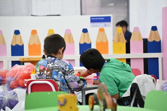 El programa del municipio y la&nbsp; UNR brinda apoyo a chicos de entre 6 y 12 años.