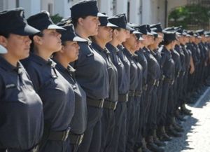 El Gobierno provincial salió a ordenar el debate salarial en la Policía y confirmó los nuevos incrementos