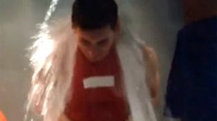 Messi aceptó el duelo, se tiró encima un baldazo de agua fría y desafió al Pocho Lavezzi