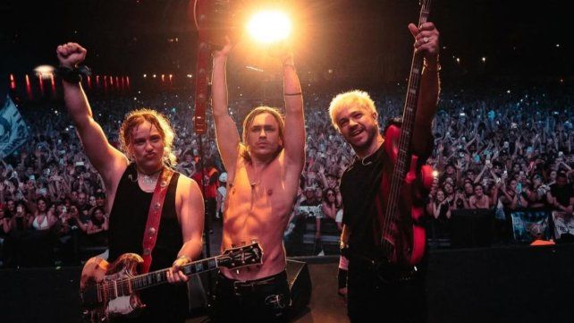 Noche histórica con Airbag en la Estación Belgrano