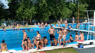 Las piletas del parque Alem, un lugar para refugiarse durante el verano.&nbsp;