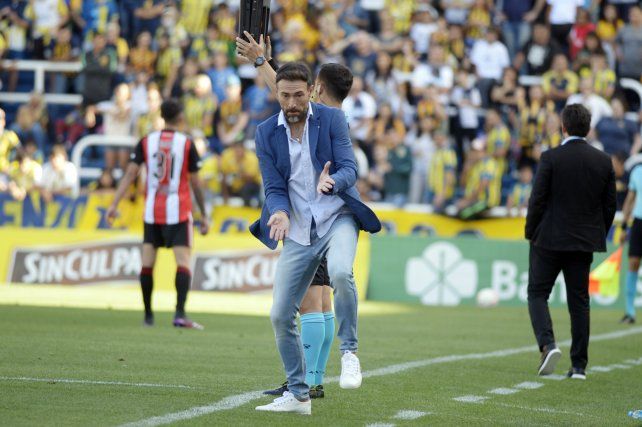 El DT de Central. Cristian González seguirá al frente del equipo canalla en la temporada 2022.