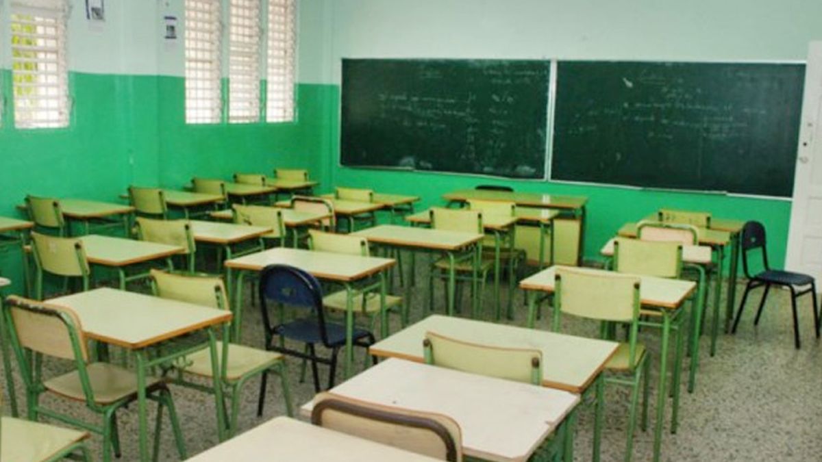 Denuncian a docentes por tener sexo en un colegio