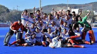 Los chicos de Entre Ríos festejan el título alcanzado en Salta.