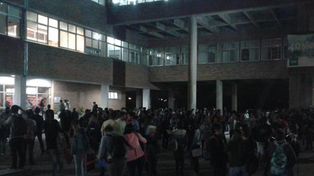 Estudiantes de la UNL se autoevacuaron por el temblor