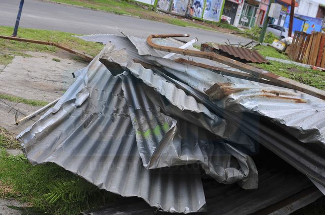 El intenso temporal de lluvia y viento generó graves consecuencias en Paraná