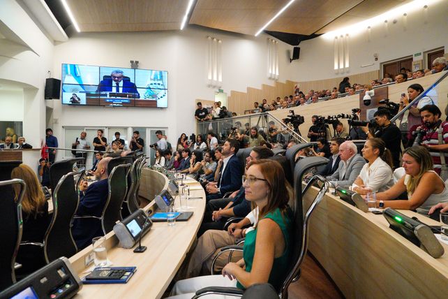 Este jueves se realizó la primera apertura de las sesiones ordinaras del Concejo tras la reciente reforma de la Constitución de Santa Fe, que le allanó el camino a la autonomía de Rosario.