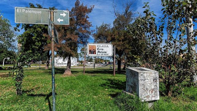 Paraná: tres ofertas para remodelar la plaza Eva Perón