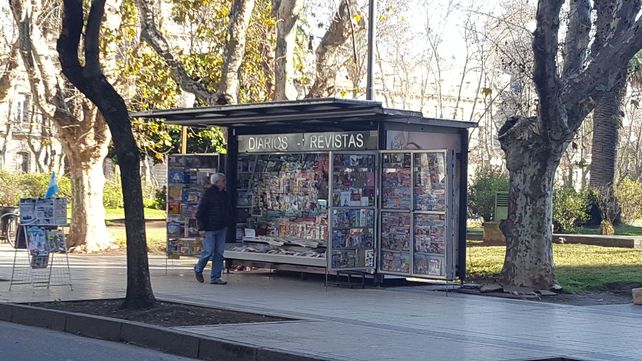 Los kioscos de diarios funcionarán como operadores postales.