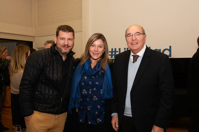 Mario y María Eugenia Barbasola y Ariel de Paola