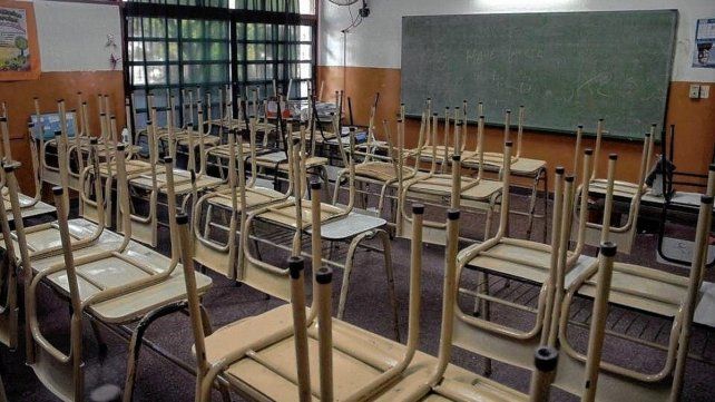 Docentes privados también rechazan propuesta y habría paro