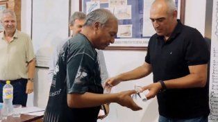 Colón declaró socios honorarios a exsoldados en Malvinas