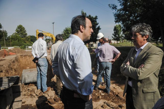 Barrio El Tránsito: avanzan las obras de pavimentación y desagües sobre calle Ayacucho