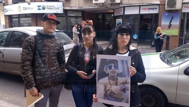 Familiares de Brian Farías, pidieron Justicia frente a Tribunales