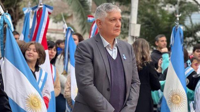 El intendente de Sauce Viejo presidió el acto por el 207° aniversario de la Independencia