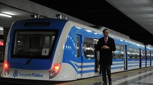 Cristina y Randazzo ponen en marcha los siete primeros trenes nuevos del Sarmiento