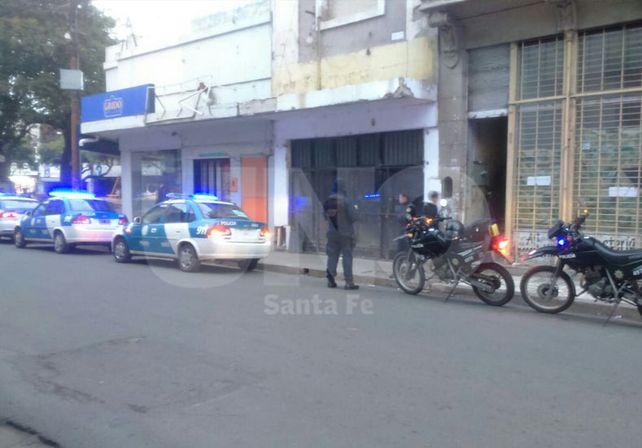 La pensión por calle Mendoza en donde se hizo un operativo especial y se pudo recuperar los elementos robados.
