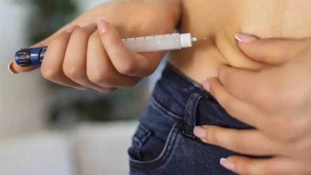 Qué pasa en Santa Fe. Lanzaron el primer medicamento inyectable contra la obesidad producido en Argentina