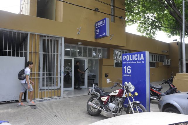 El asalto en Esmeralda al 3800 fue denunciado en la seccional 16ª. (Foto de archivo)