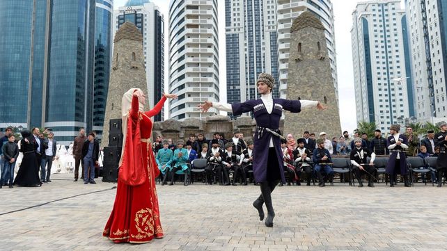 Celebración de 200 bodas simultáneas en la ciudad de Grozny, Rusia