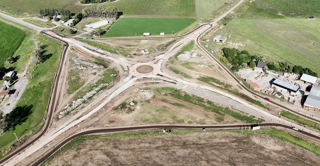 Conectividad. La obra cuenta con nuevas ramas de ingreso y egreso. &nbsp; &nbsp; &nbsp; &nbsp; &nbsp; &nbsp; &nbsp; &nbsp; &nbsp; 