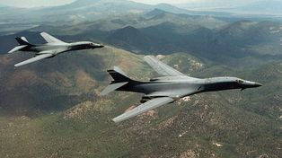 Bombardeos de EE.UU. pasan  cerca de Corea del Norte, que ve inevitable una guerra