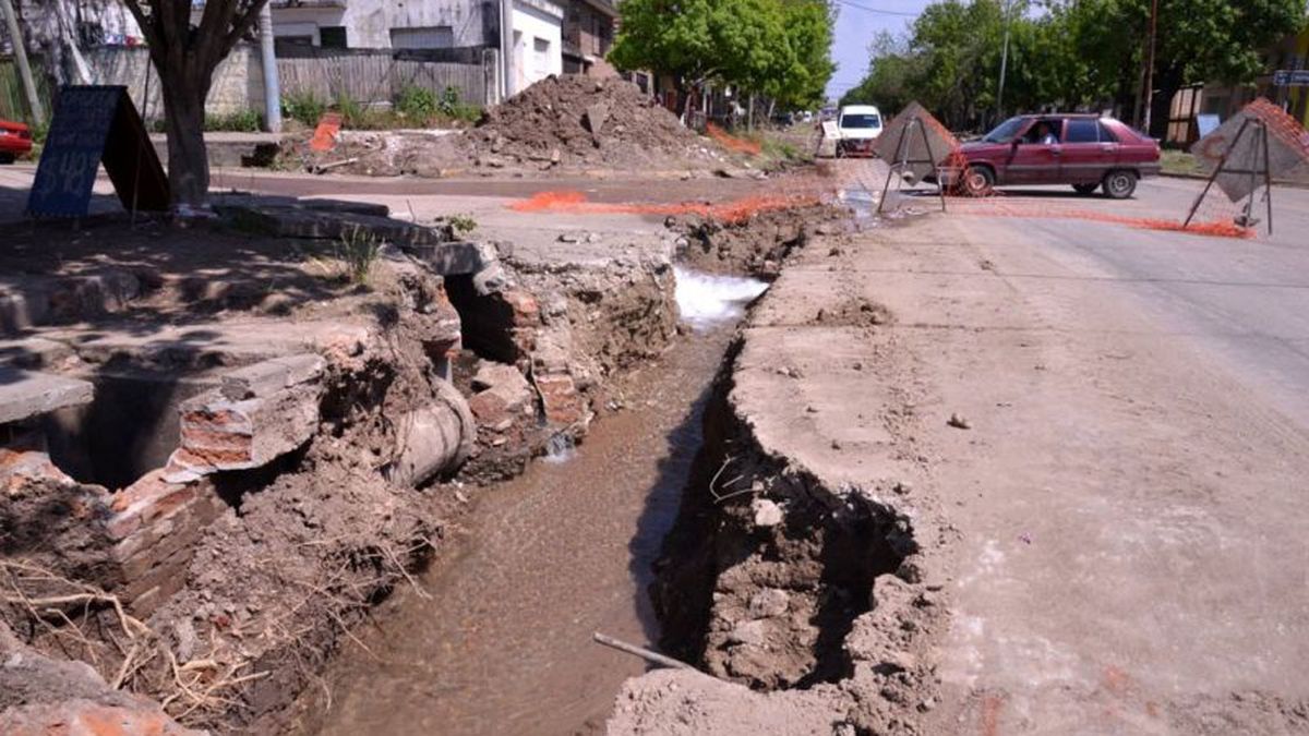 Habrá un corte de agua por reparación de un caño roto en calle Don Bosco