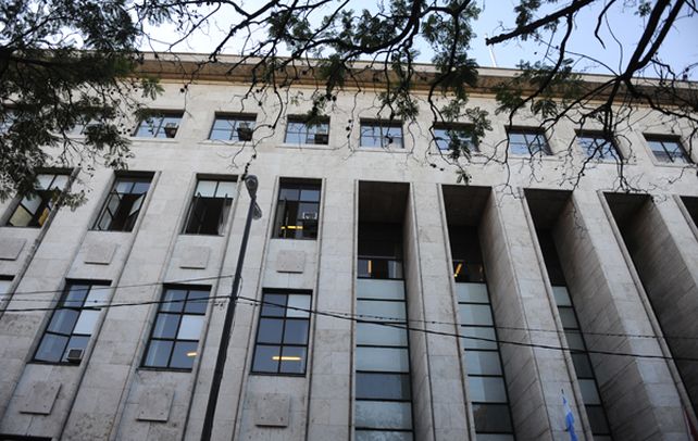 La Justicia rosarina libró un exhorto por búsqueda de paradero en Estados Unidos.