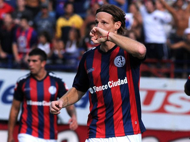 San Lorenzo bajó a River y le ganó 2 a 0