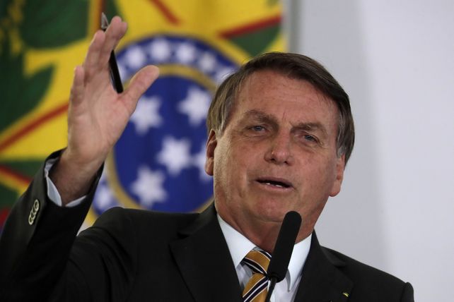 Bolsonaro lamenta la aprobación de la ley del aborto en Argentina