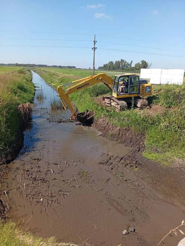 La limpieza de los canales rurales es una prioridad en el departamento General López