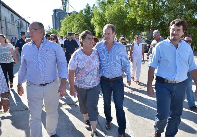 Bordet recorrió las zonas afectadas por las inundaciones en Gualeguay