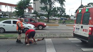 Chocaron a un joven en Alem y se dieron a la fuga