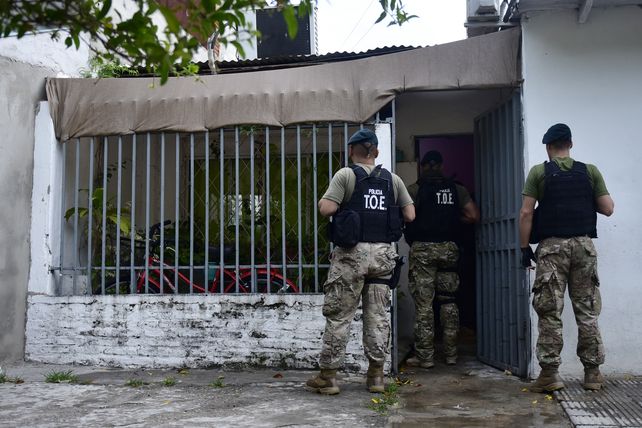 Ayacucho al 4000. Un allanamiento por usurpaciones en el marco de la guerra narco.