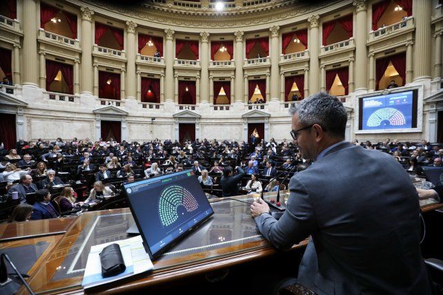 Diputados sesiona por el Súper Rigi y acuerdos con fondos buitre.