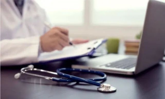 El presidente del Colegio de Médicos habló sobre la agenda de los profesionales de la salud.